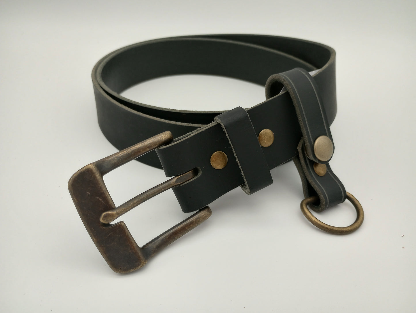 Black 1-1/2" Water Buffalo Basic Leather Belt